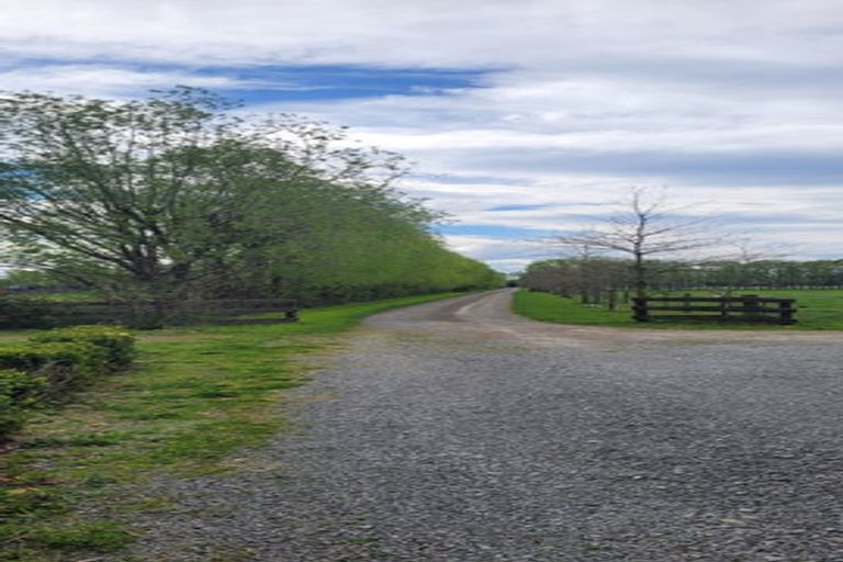 Photo of property in 1521 Tram Road, Swannanoa, Rangiora, 7475