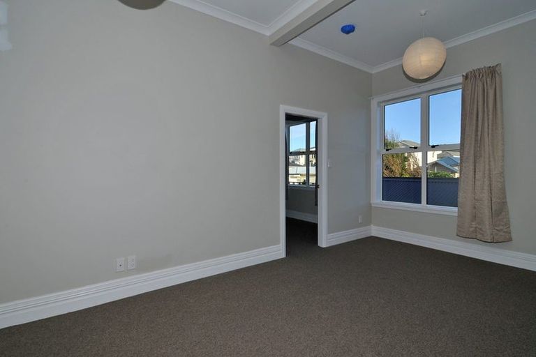 Photo of property in 4/112 Austin Street, Mount Victoria, Wellington, 6011