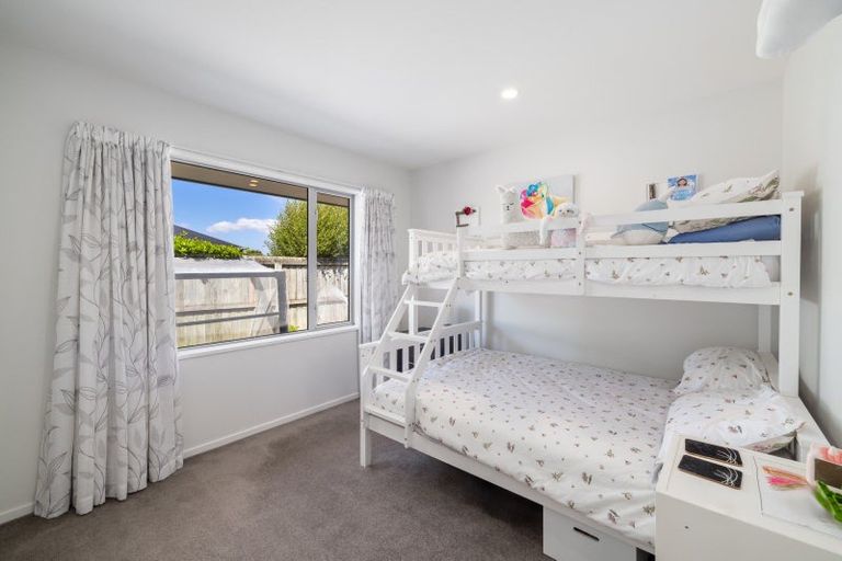 Photo of property in 15 Cairnbrae Drive, Prebbleton, 7604