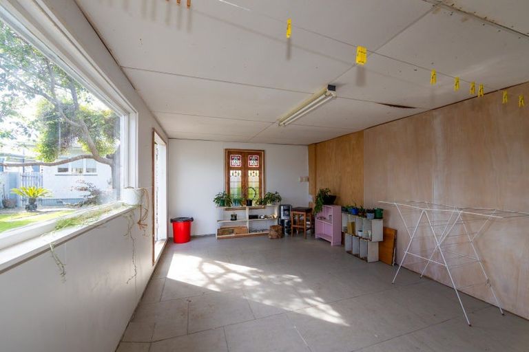 Photo of property in 263 Kennedy Road, Onekawa, Napier, 4110