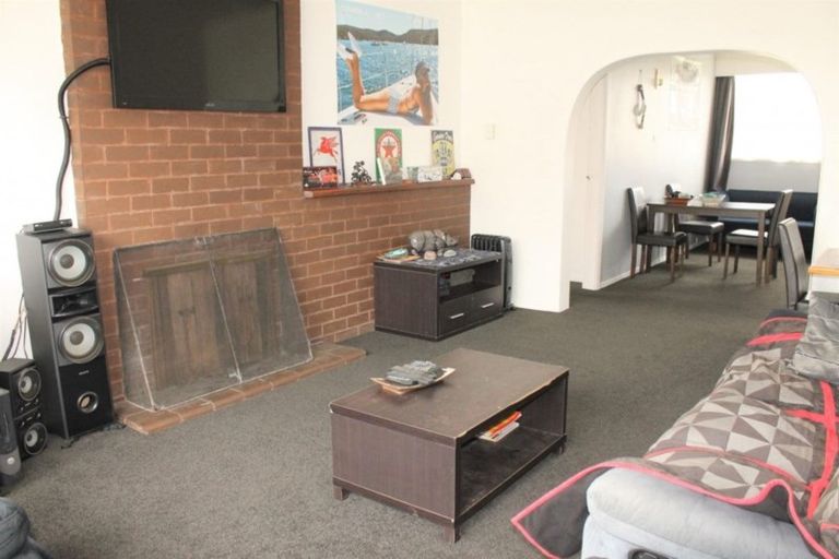 Photo of property in 6 Ballance Street, Westport, 7825