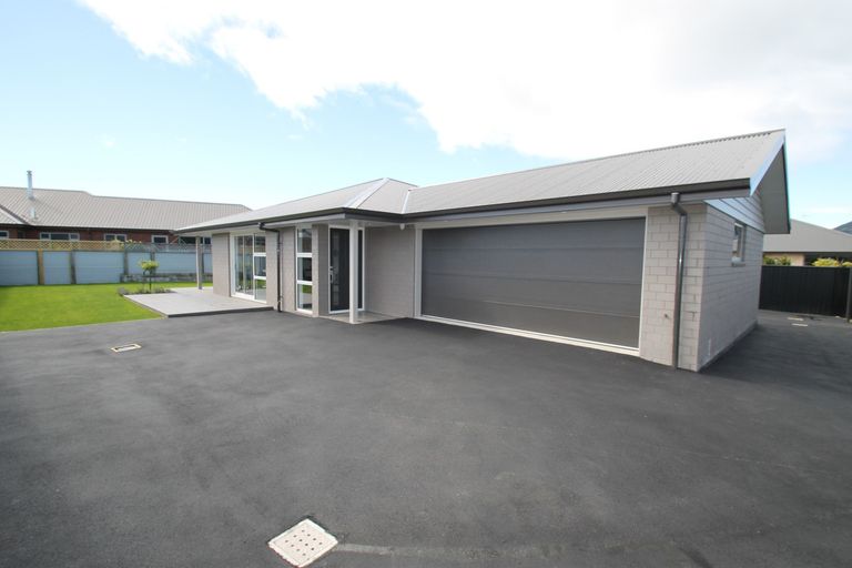 Photo of property in 48 Anderton Crescent, Mosgiel, 9024