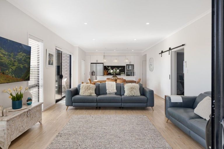 Photo of property in 11 Sarcodia Place, Papamoa Beach, Papamoa, 3118