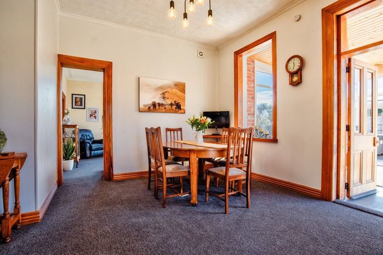 Photo of property in 6 Johnson Street, Milton, 9220