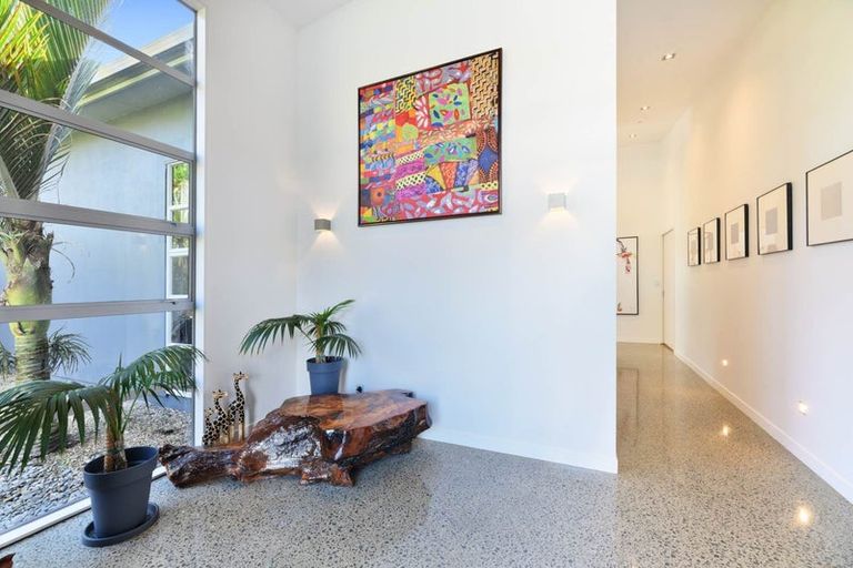 Photo of property in 7 Wicklam Lane, Greenhithe, Auckland, 0632