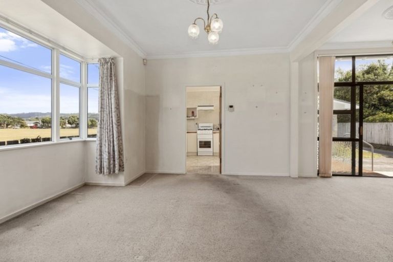 Photo of property in 51 Brook Street, Waterloo, Lower Hutt, 5011