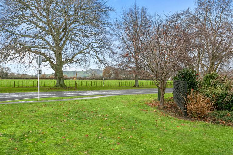 Photo of property in 16 Frame Street, Leamington, Cambridge, 3432