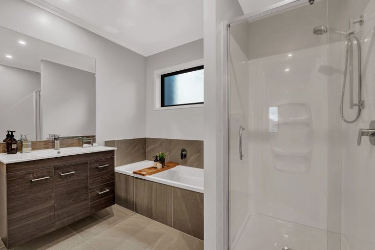 Photo of property in 182 Hobsonville Point Road, Hobsonville, Auckland, 0616