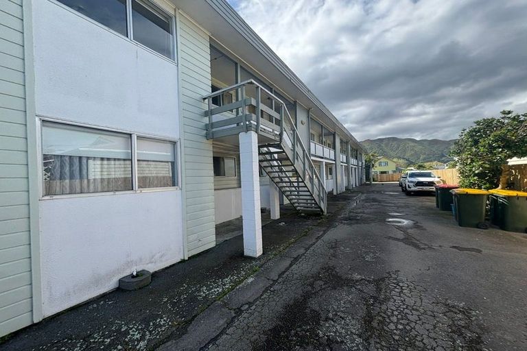 Photo of property in 46 Awamutu Grove, Waiwhetu, Lower Hutt, 5010