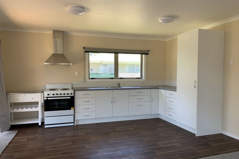 Photo of property in 6 Toi Grove, Turangi, 3334