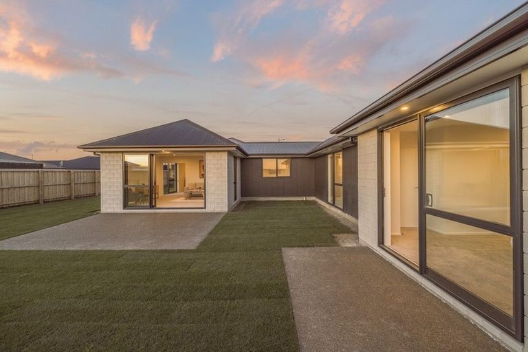 Photo of property in 10 Harrison Drive, Rolleston, 7614