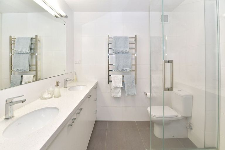 Photo of property in 84 Harbour Village Drive, Gulf Harbour, Whangaparaoa, 0930