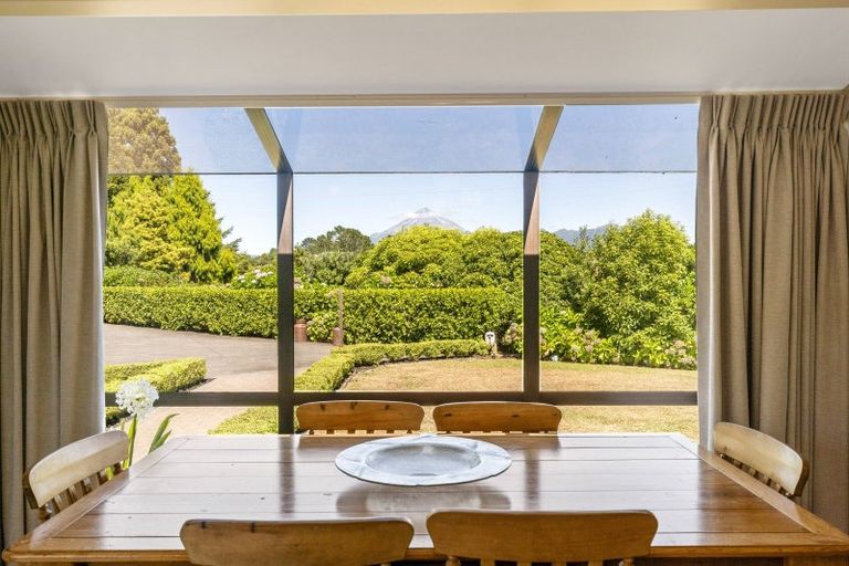 Photo of property in 12 Ridgewood Drive, Ridgewood, New Plymouth, 4371