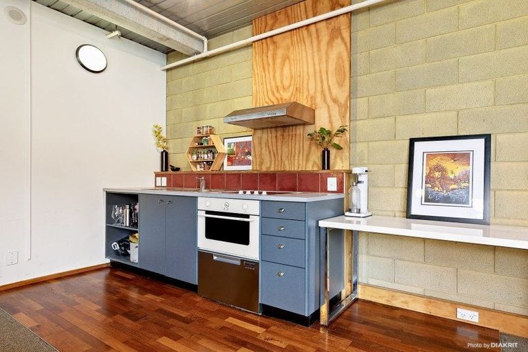 Photo of property in First House Apartments, 2/4 Frederick Street, Te Aro, Wellington, 6011