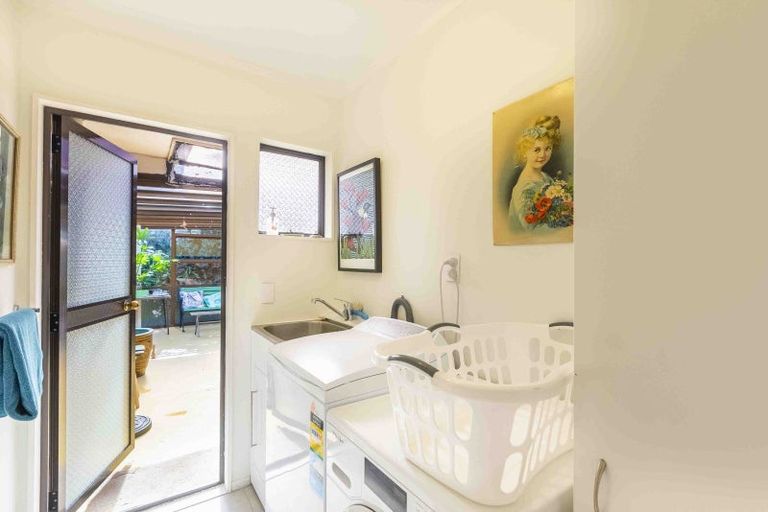 Photo of property in 3 The Avenue, Paraparaumu Beach, Paraparaumu, 5032