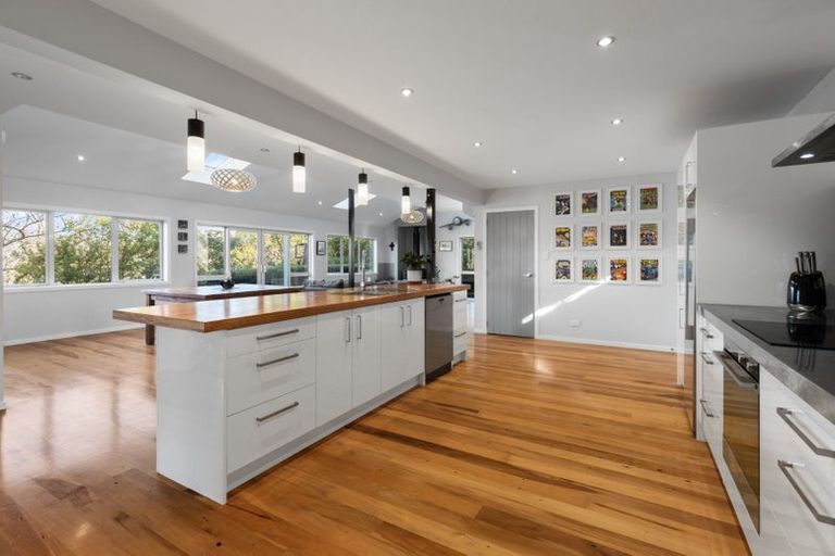 Photo of property in 77a Makara Road, Karori, Wellington, 6012