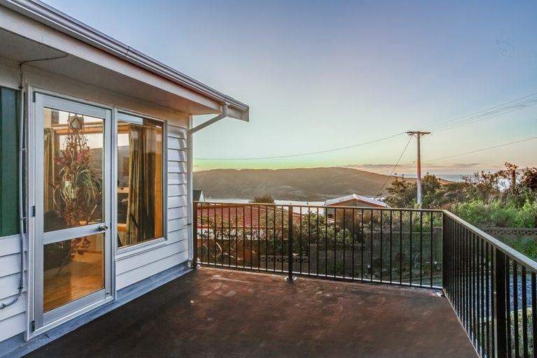 Photo of property in 22c Kahu Road, Paremata, Porirua, 5024