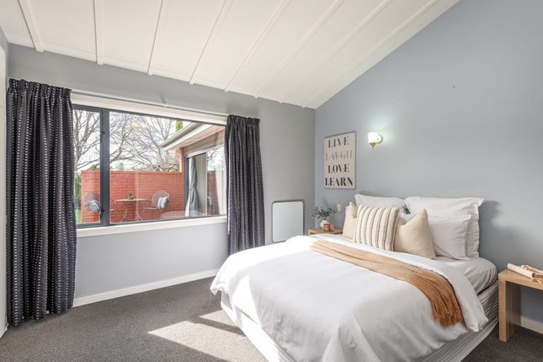 Photo of property in 20 Toorak Avenue, Avonhead, Christchurch, 8042