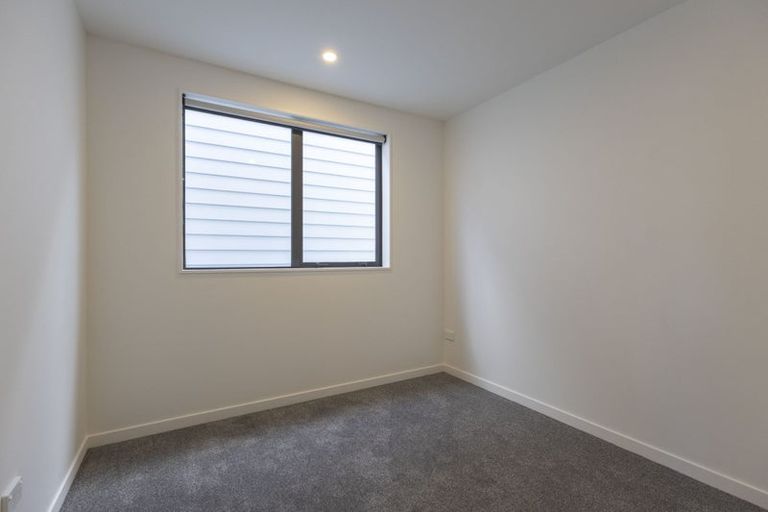 Photo of property in 24 Tukauri Place, Papakura, 2110