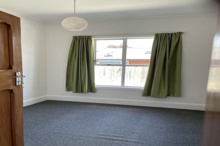 Photo of property in 86 Mackworth Street, Woolston, Christchurch, 8062