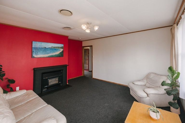 Photo of property in 24 Thames Street, Roslyn, Palmerston North, 4414