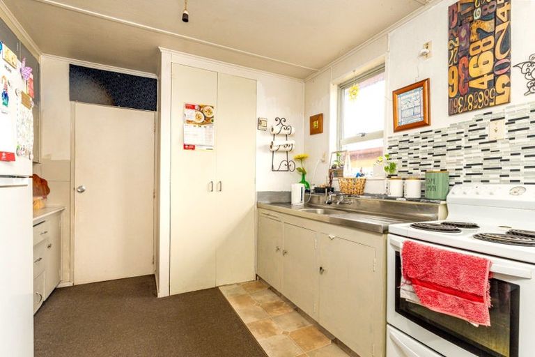 Photo of property in 24 Neal Street, Temuka, 7920