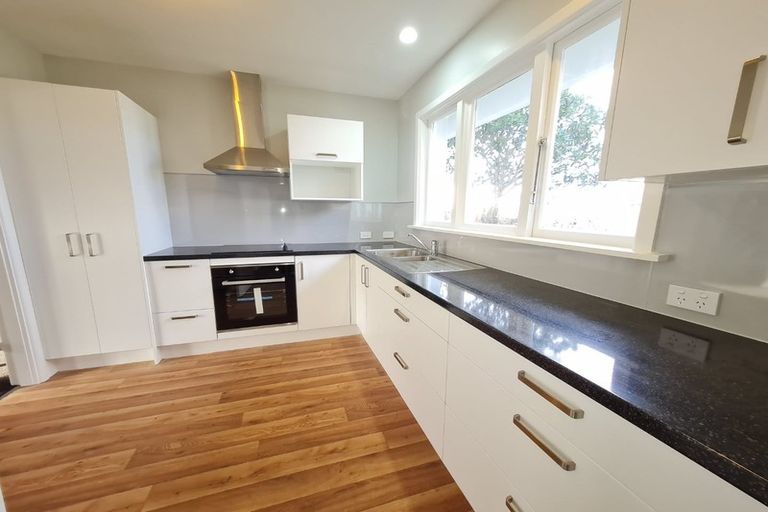 Photo of property in 60 Acacia Avenue, Upper Riccarton, Christchurch, 8041