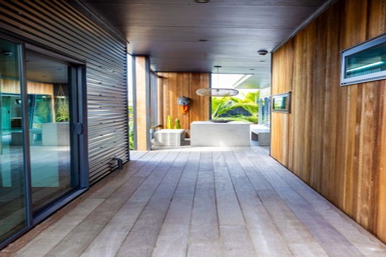 Photo of property in 4 Awatira Drive, Papamoa Beach, Papamoa, 3118