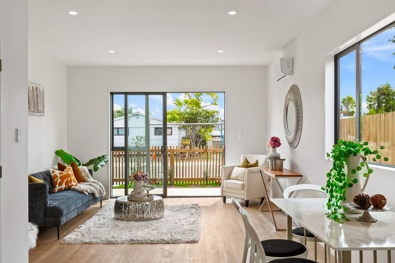 Photo of property in 20a Fairdene Avenue, Henderson, Auckland, 0610
