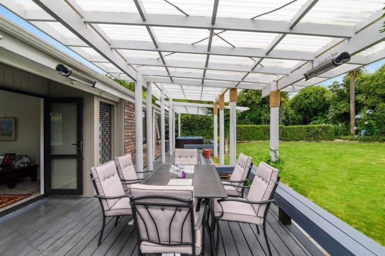 Photo of property in 2 Kerswell Terrace, Tihiotonga, Rotorua, 3015