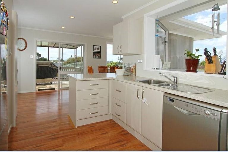 Photo of property in 151 Tirimoana Road, Te Atatu South, Auckland, 0602