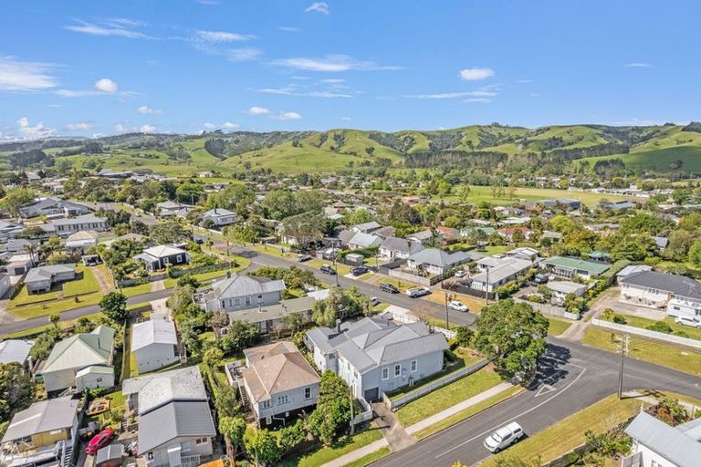 Photo of property in 57 Garfield Road, Helensville, 0800