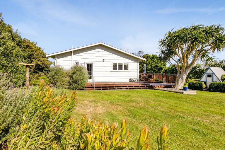 Photo of property in 183 Tasman Street, Opunake, 4616