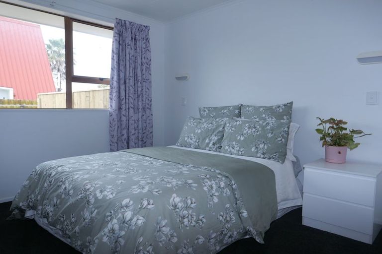 Photo of property in 62a Mazengarb Road, Paraparaumu Beach, Paraparaumu, 5032