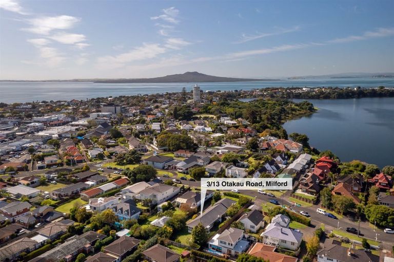 Photo of property in 3/13 Otakau Road, Milford, Auckland, 0620