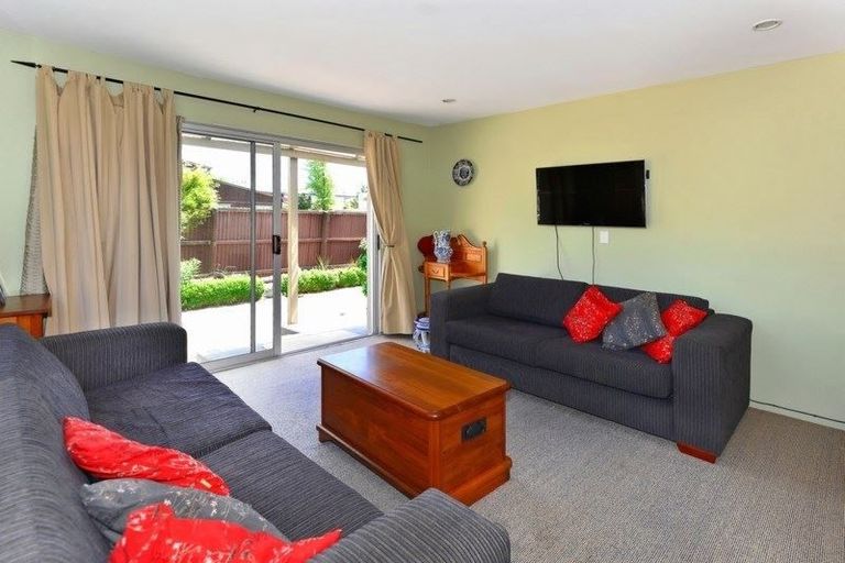 Photo of property in 5/12 Keoghs Lane, St Albans, Christchurch, 8014