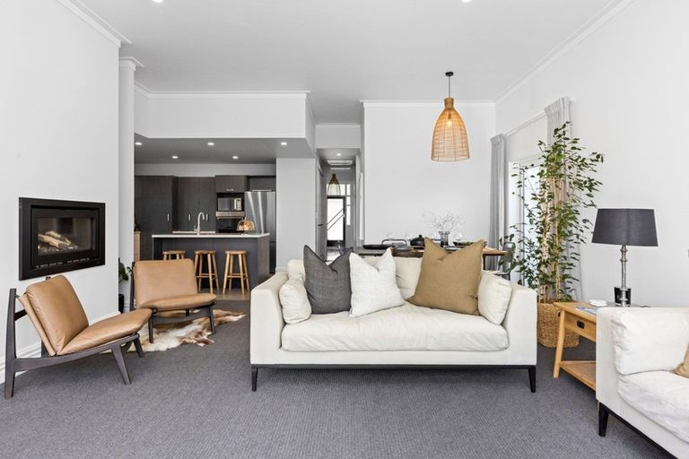 Photo of property in 10 Mcvay Street, Napier South, Napier, 4110