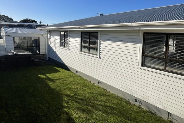 Photo of property in 4b Scott Street, Waihi Beach, 3611