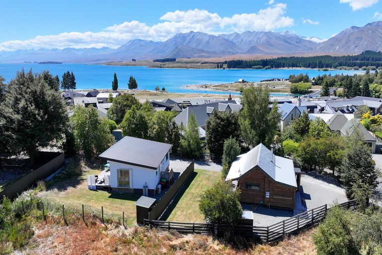 Photo of property in 21 Aorangi Crescent, Lake Tekapo, 7999