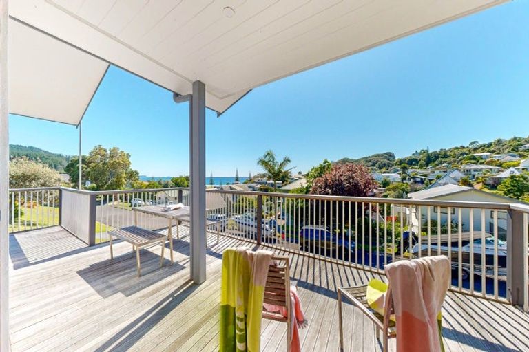 Photo of property in 208 Russell Bruce Place, Onemana, Whangamata, 3691