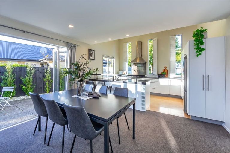 Photo of property in 15 Riverwood Boulevard, Redwood, Christchurch, 8051