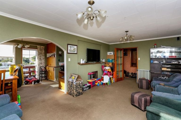 Photo of property in 235 Frankley Road, Frankleigh Park, New Plymouth, 4310