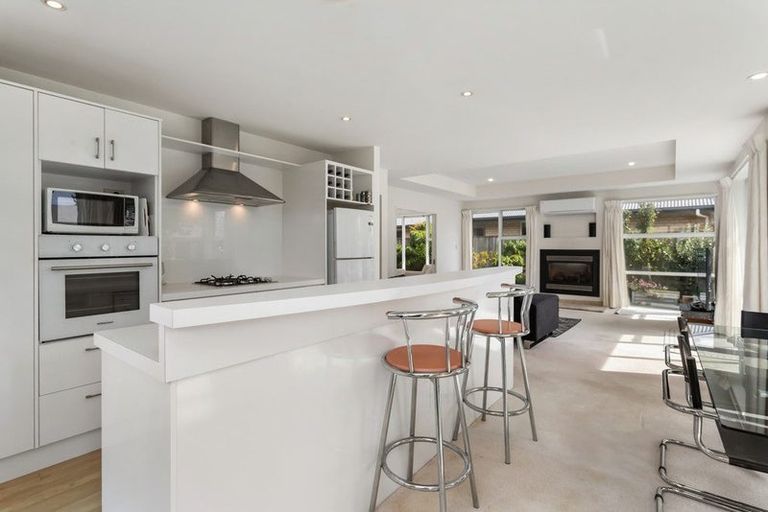 Photo of property in 2 Glen Oaks Drive, Northwood, Christchurch, 8051