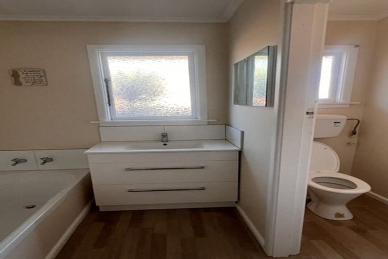 Photo of property in 17 Sandown Crescent, Aranui, Christchurch, 8061