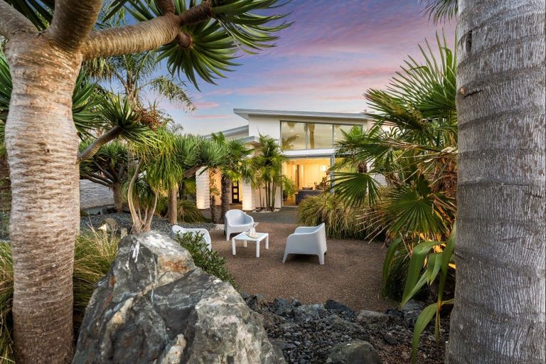 Photo of property in 26 Taumata Road, Omaha, Warkworth, 0986