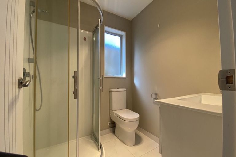 Photo of property in 12 Marsh Avenue, Forrest Hill, Auckland, 0620