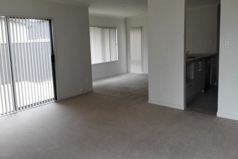 Photo of property in 4 Lane Cameron Place, Flat Bush, Auckland, 2019