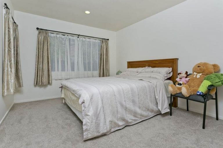 Photo of property in 43 Crestview Place, Browns Bay, Auckland, 0630