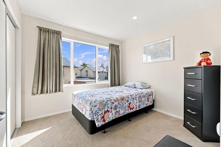 Photo of property in 12 Waterford Avenue, Northwood, Christchurch, 8051