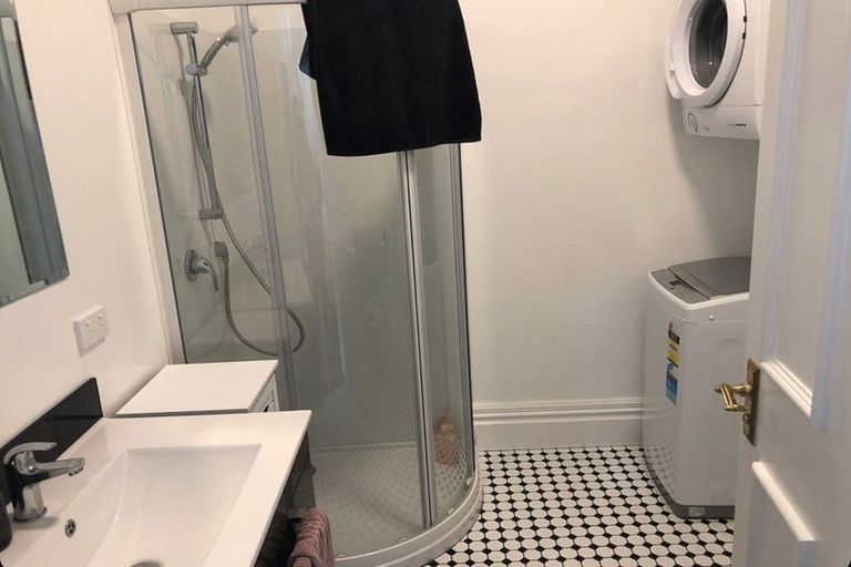 Photo of property in 56 Majoribanks Street, Mount Victoria, Wellington, 6011